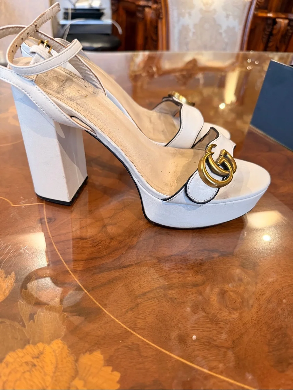 Gucci Cream Leather Block Heel Sandals with Gold Double G Sz 9.5